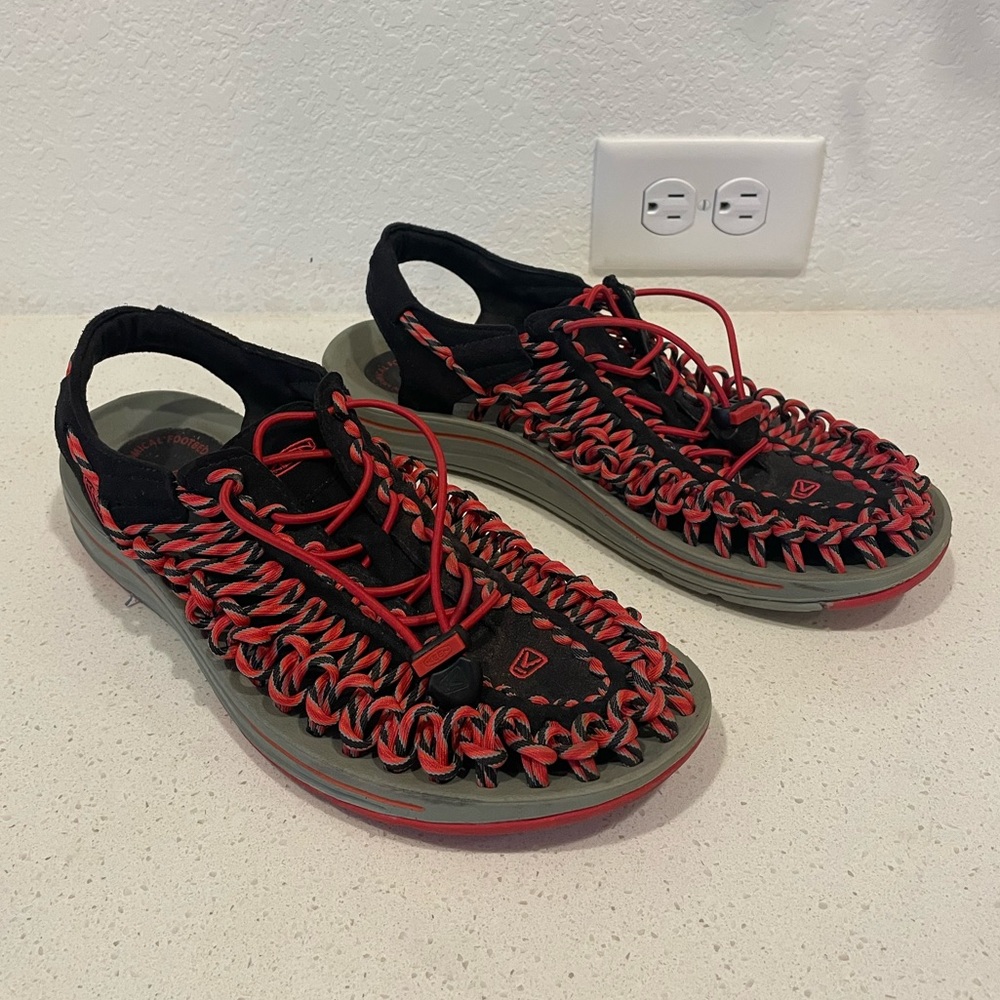 Men's UNEEK Sandals